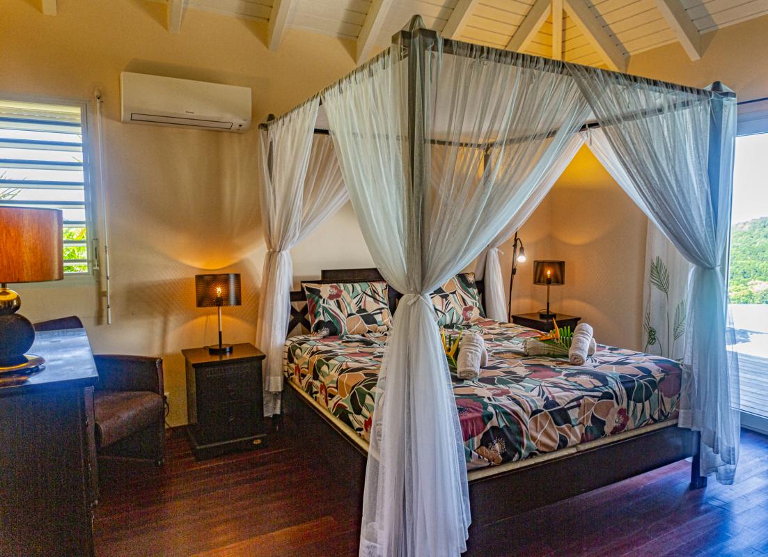 15. Location villa vue mer piscine Deshaies Guadeloupe_Suite Vue Mer des Caraibes